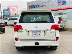 تۆیۆتا لاند کروزەر